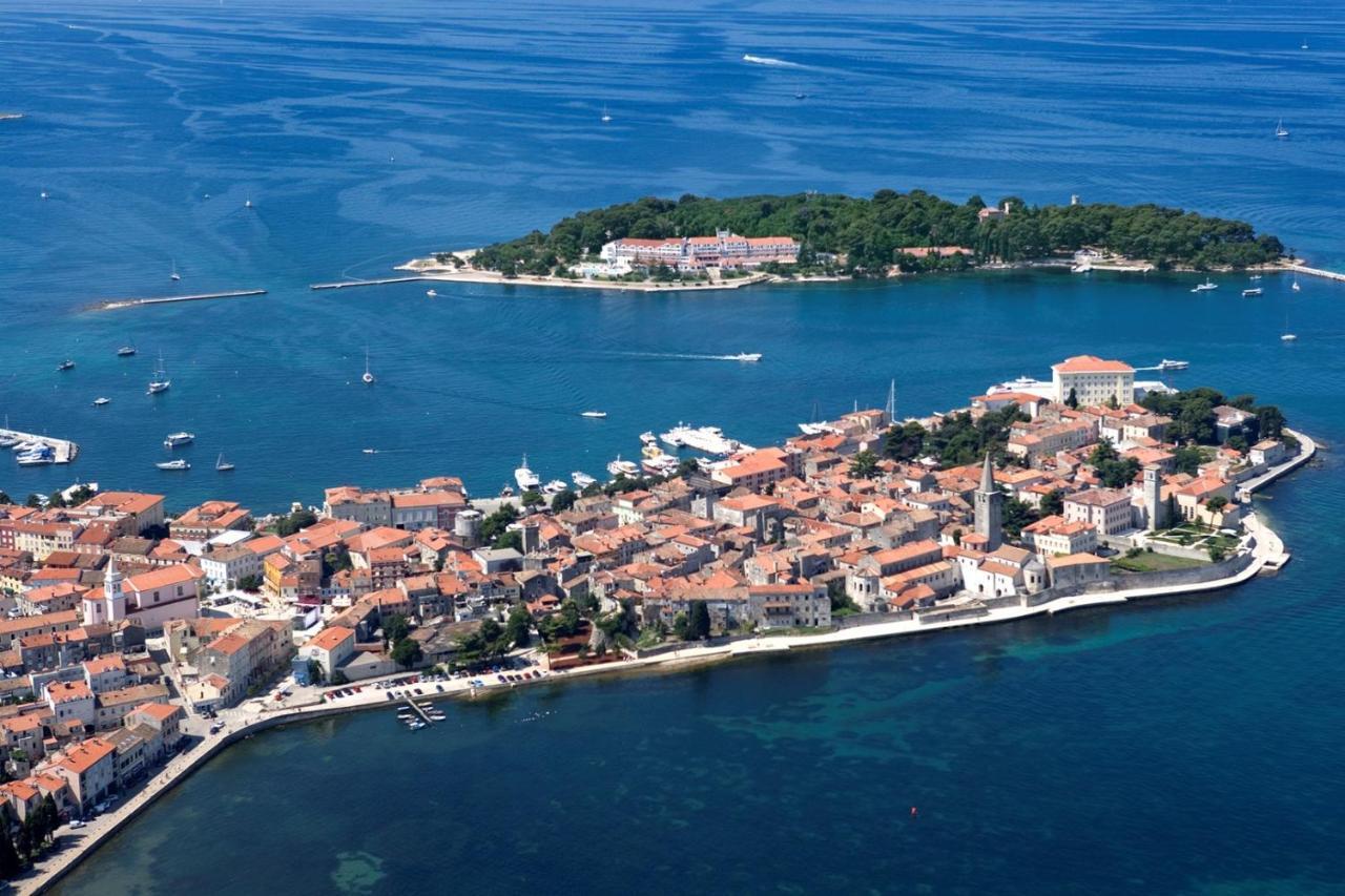 Apartments Kadum Porec Center Near The Beach Екстериор снимка