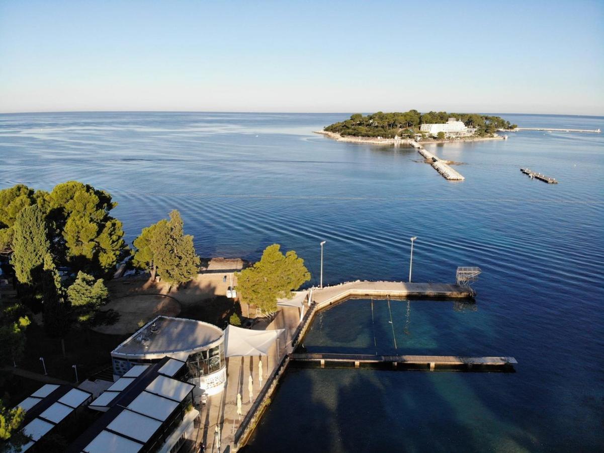 Apartments Kadum Porec Center Near The Beach Екстериор снимка