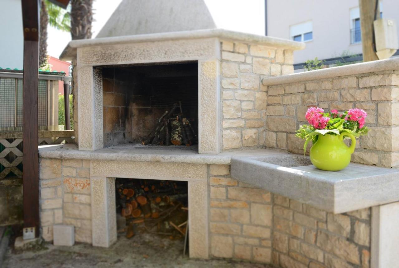 Apartments Kadum Porec Center Near The Beach Екстериор снимка