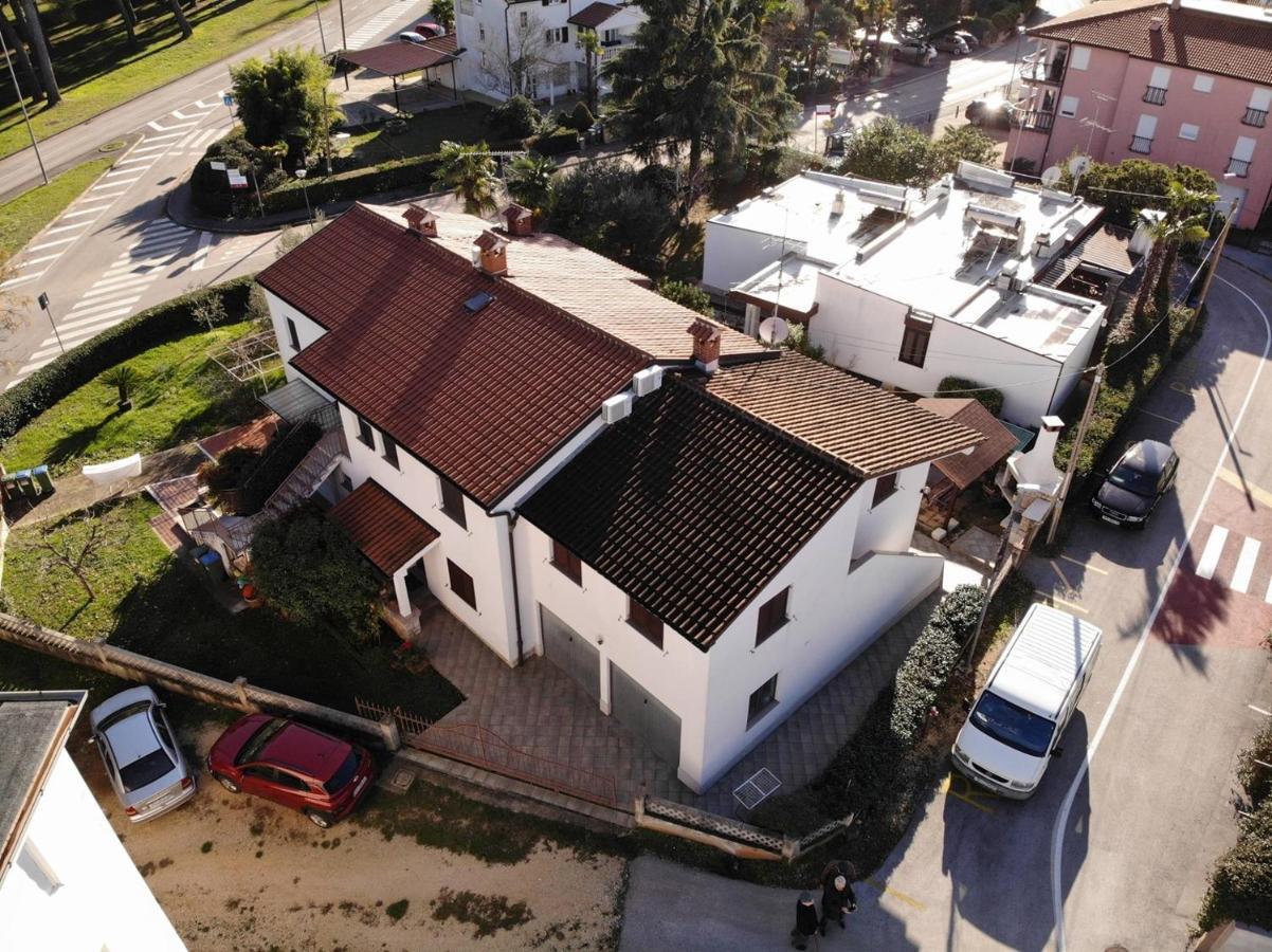 Apartments Kadum Porec Center Near The Beach Екстериор снимка