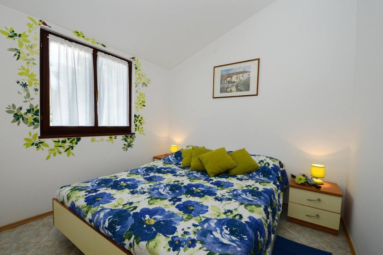 Apartments Kadum Porec Center Near The Beach Екстериор снимка