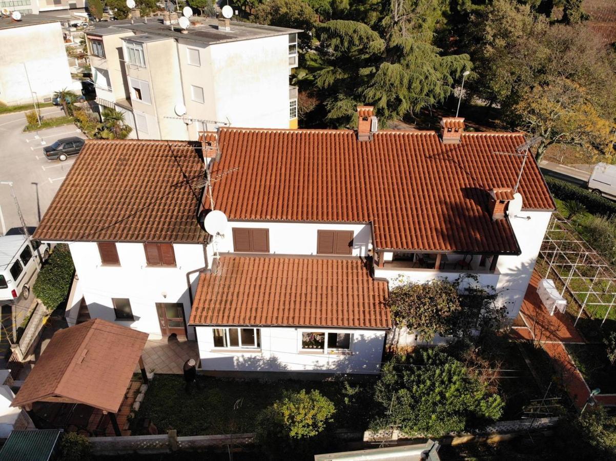 Apartments Kadum Porec Center Near The Beach Екстериор снимка