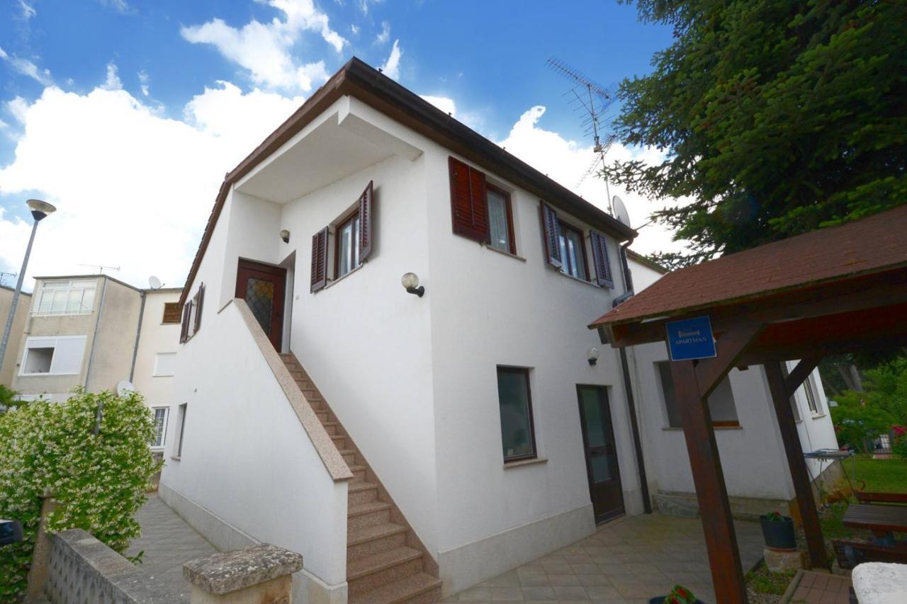Apartments Kadum Porec Center Near The Beach Екстериор снимка