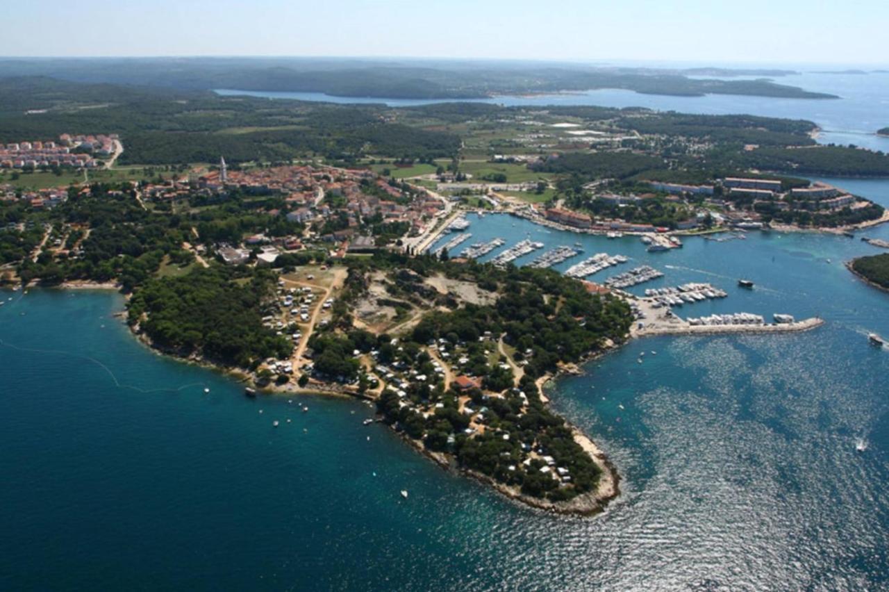 Apartments Kadum Porec Center Near The Beach Екстериор снимка