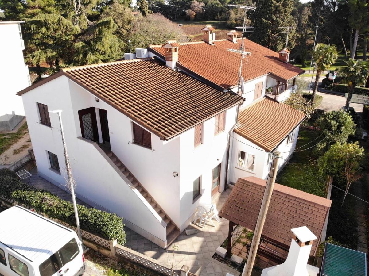 Apartments Kadum Porec Center Near The Beach Екстериор снимка
