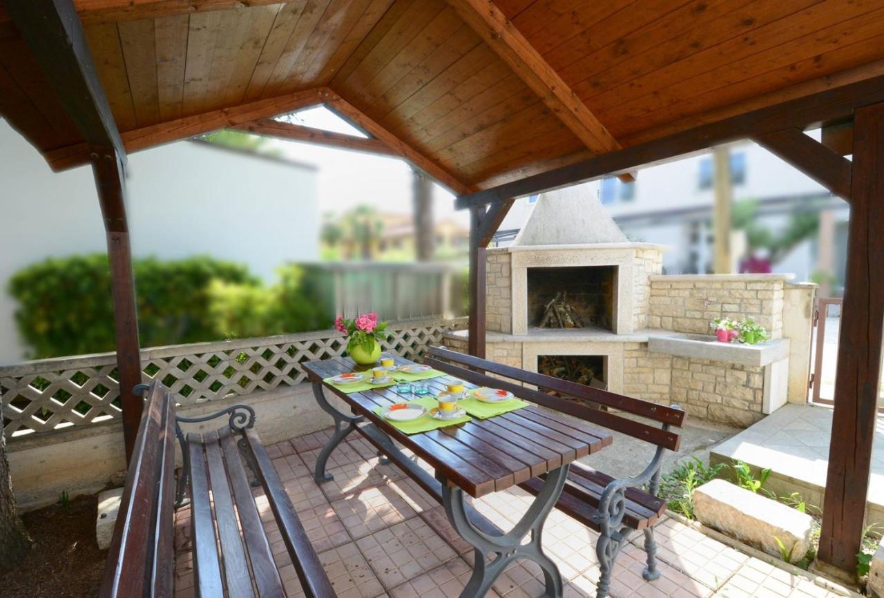 Apartments Kadum Porec Center Near The Beach Екстериор снимка