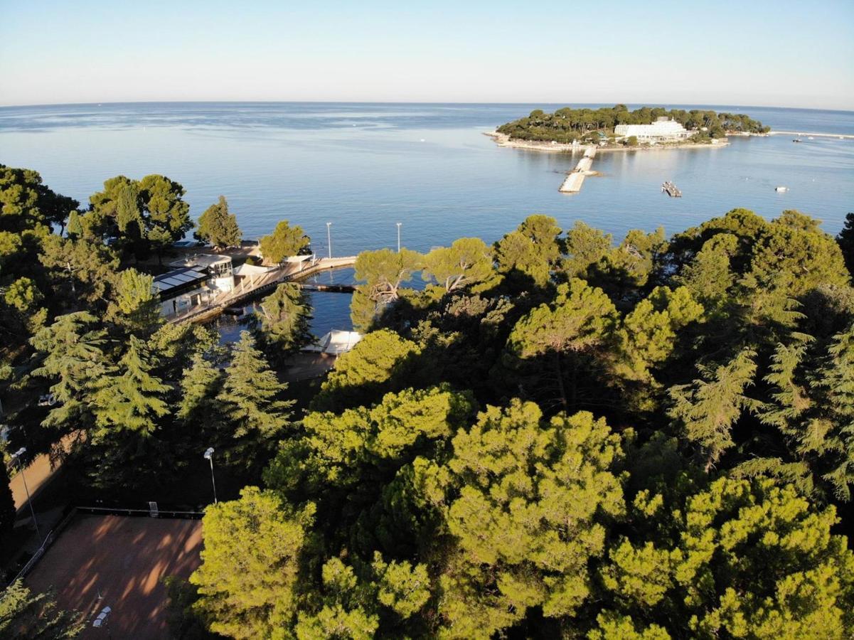 Apartments Kadum Porec Center Near The Beach Екстериор снимка